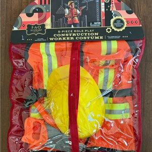 NWT - FAO Schwarz - Kids Construction Worker Costume - Pretend / Role Play